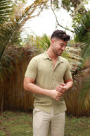 OLIVE LINEN SHORT SLEEVE BUTTON DOWN SHIRT